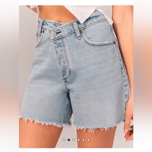 Light wash high waisted Dad Shorts - Abercrombie